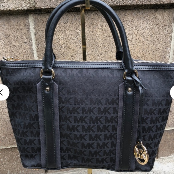 🖤Michael Kors Signature Griffin Jacquard Satchel Crossbody Newer Handbag - Picture 3 of 15